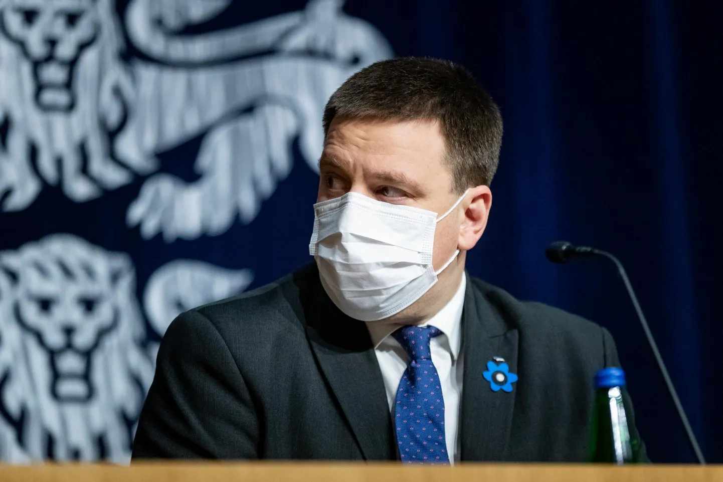 Eriolukorrajuht Jüri Ratas allkirjastas ametliku korralduse eriolukorra pikendamiseks 17. maini.