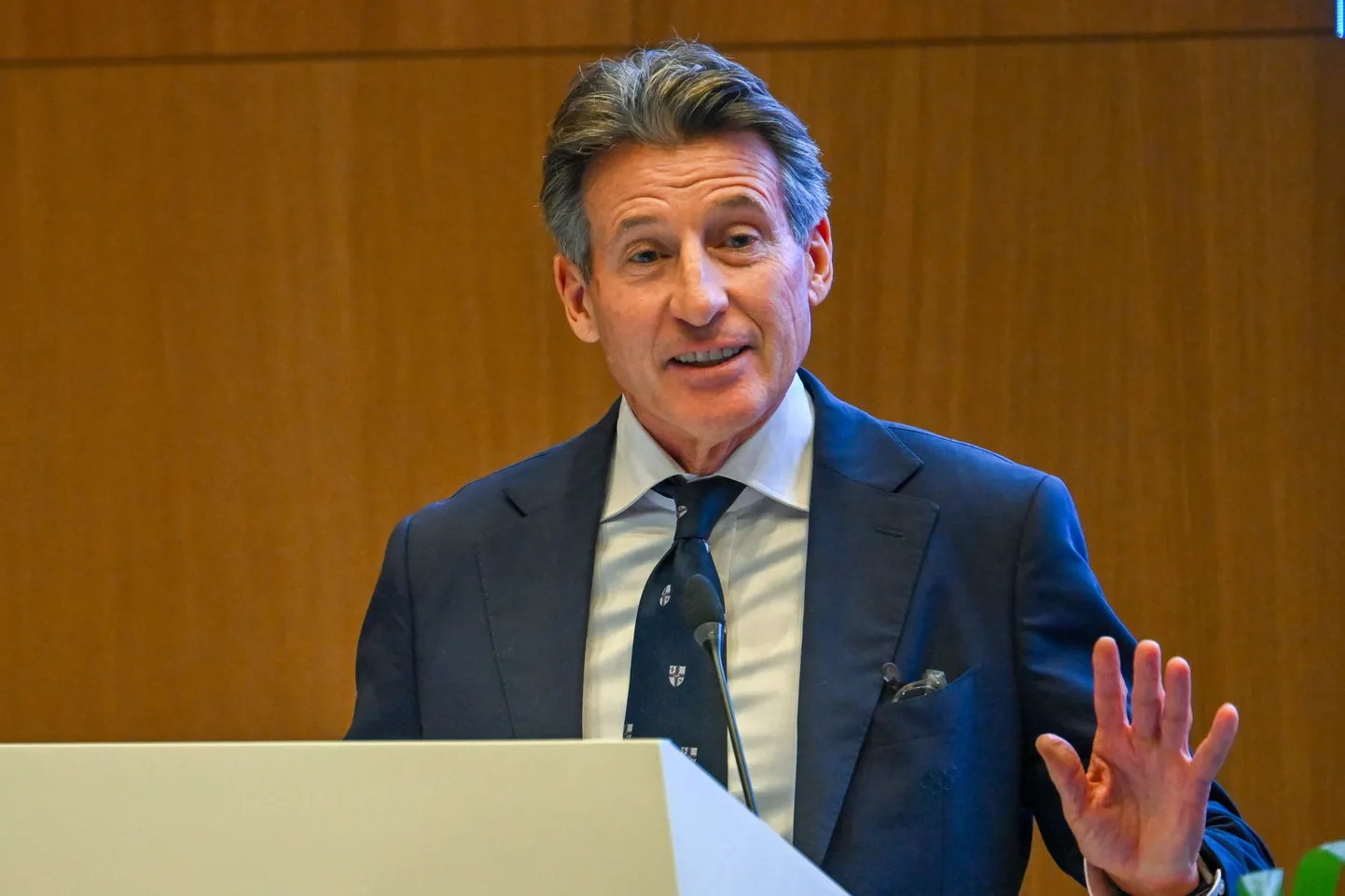 Maailma kergejõustikuliidu juht Sebastian Coe kandideerib ROKi presidendiks.