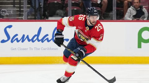 VIDEO ⟩ Balinskis gūst savus pirmos vārtus sezonā, sagādājot uzvaru "Panthers"