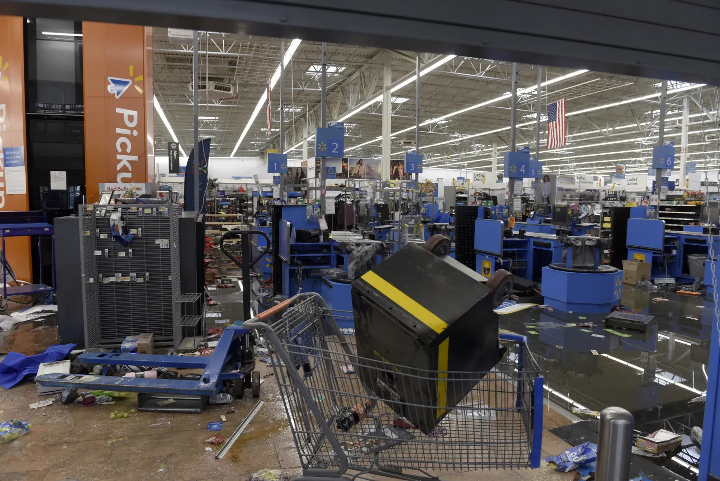 Rüüstatud Walmarti kauplus Philadelphias.