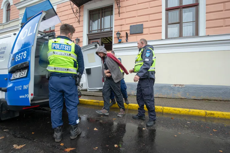 Kohus määras mehe prokuratuuri palvel esialgu kaheks kuuks vahi alla.