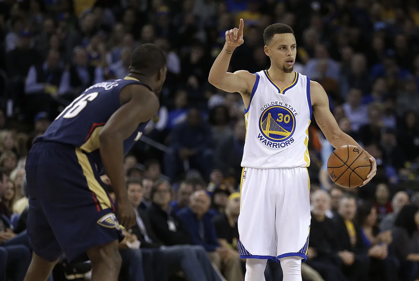 Stephen Curry vedas Golden State Warriorsi järjekordse võiduni.