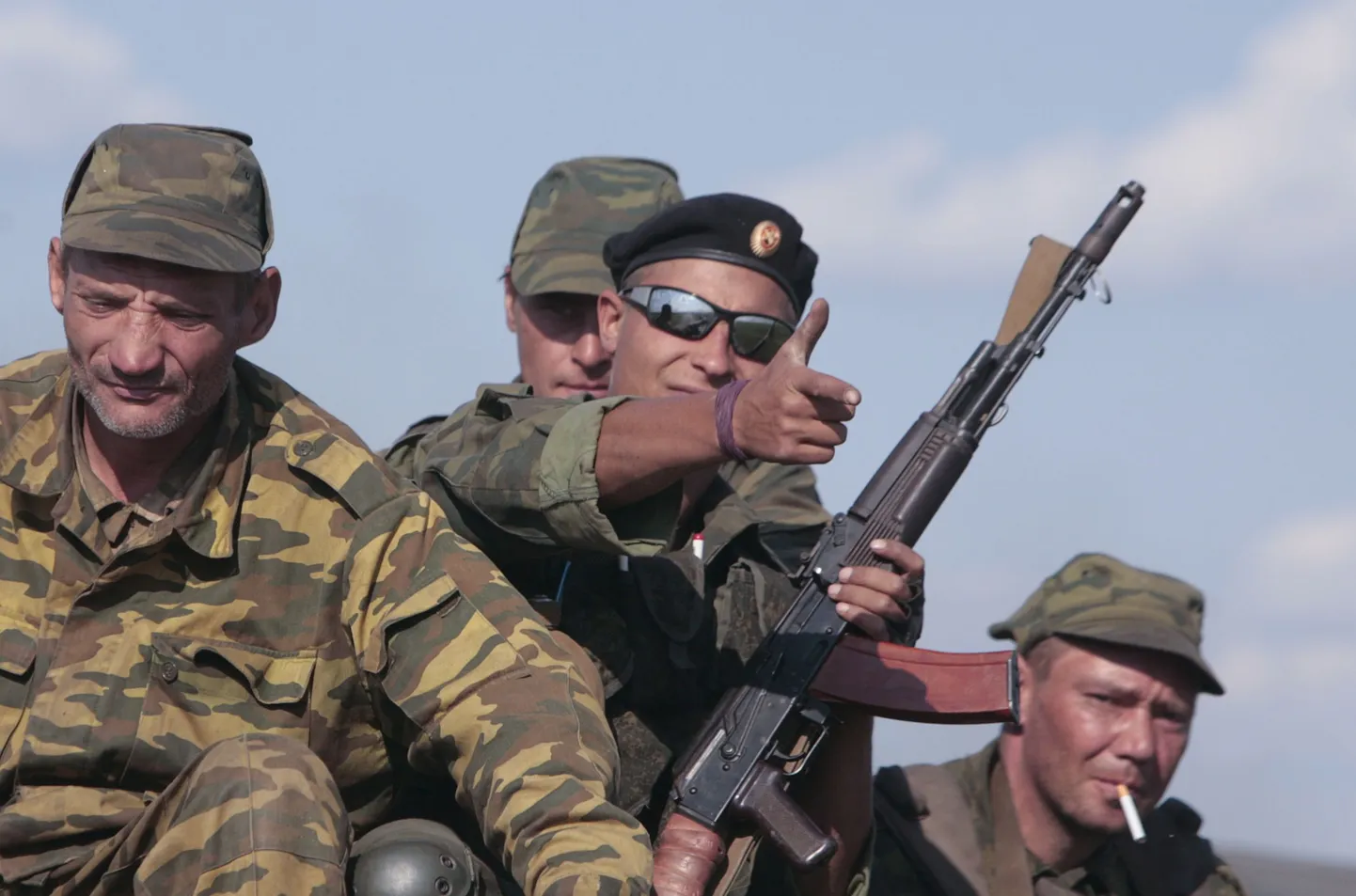 Venemeelsed isehakanud Donetski rahvavabariigi võitlejad.