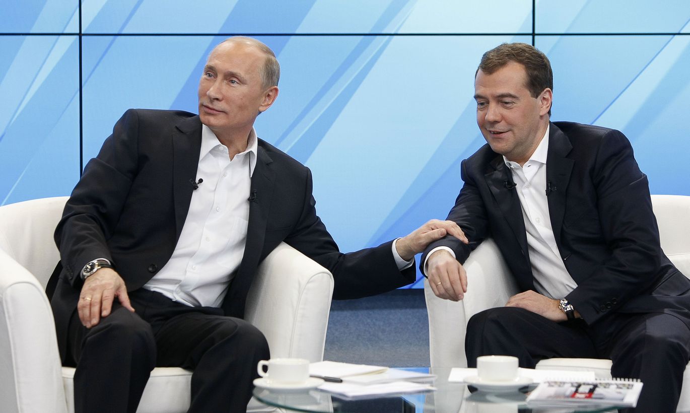 Путин и Медведев слэш