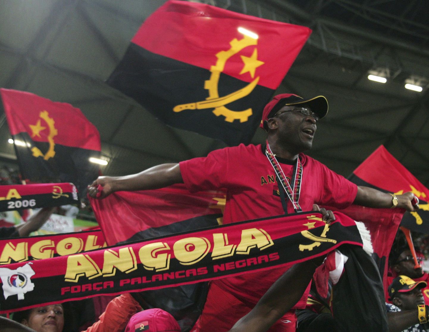 Angola meeskonna fännid.