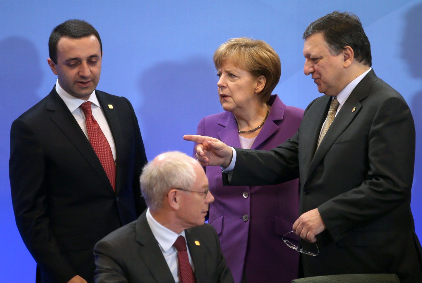 Gruusia peaminister Irakli Garibashvili (vasakult), Euroopa Liidu president Herman Van Rompuy, Saksamaa kantsled Angela Merkel ja Euroopa Komisjoni president Jose Manuel Barosso täna Brüsselis.