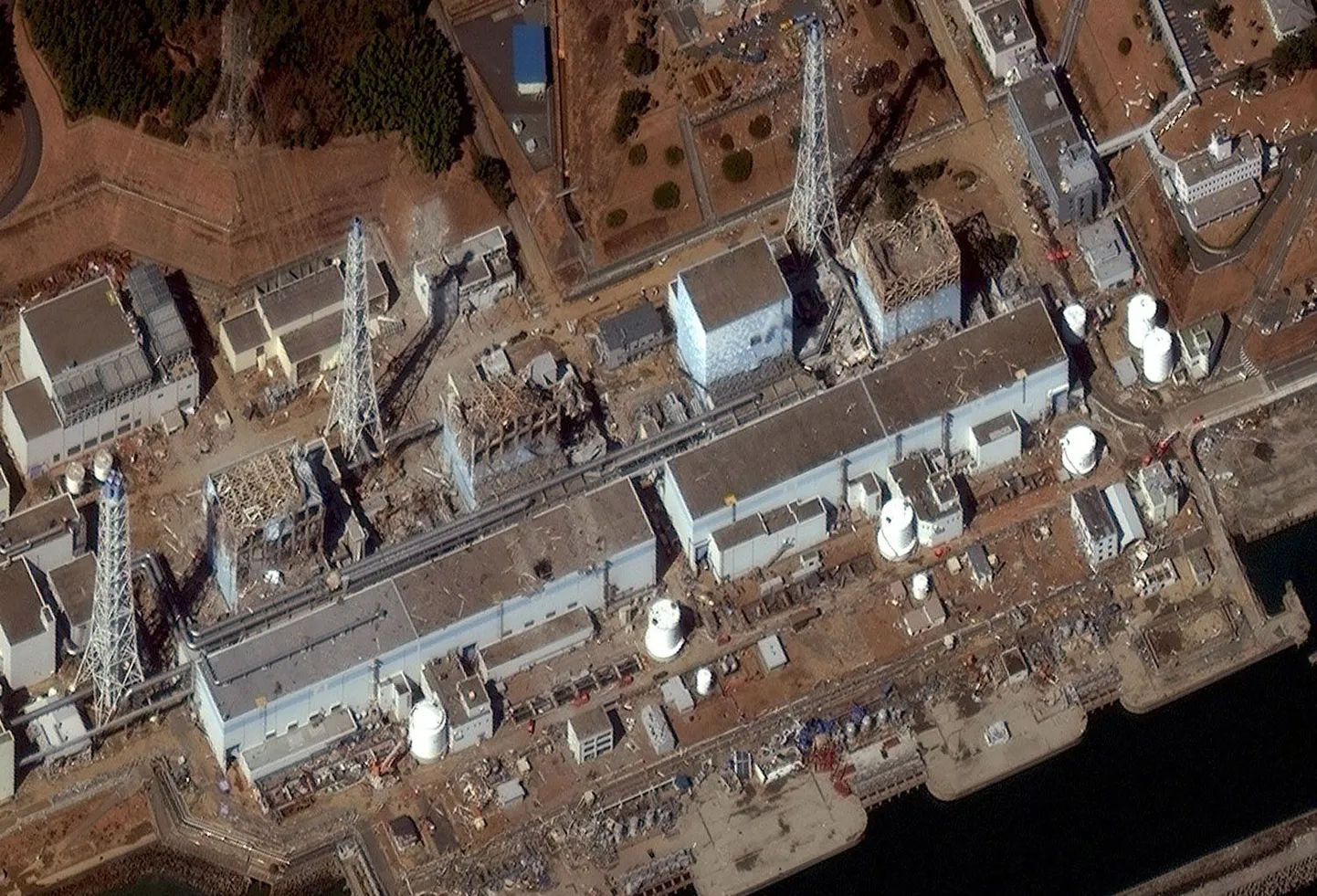 АЭС "Фукусима". Вид сверху
