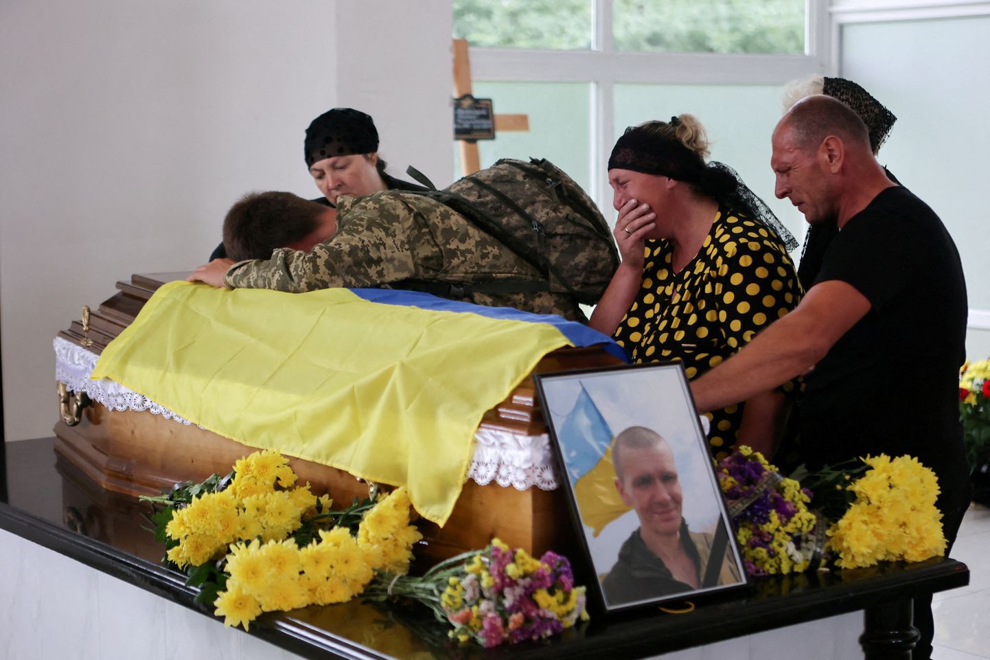 Taras Mõkõtsei matus Luhanskis.