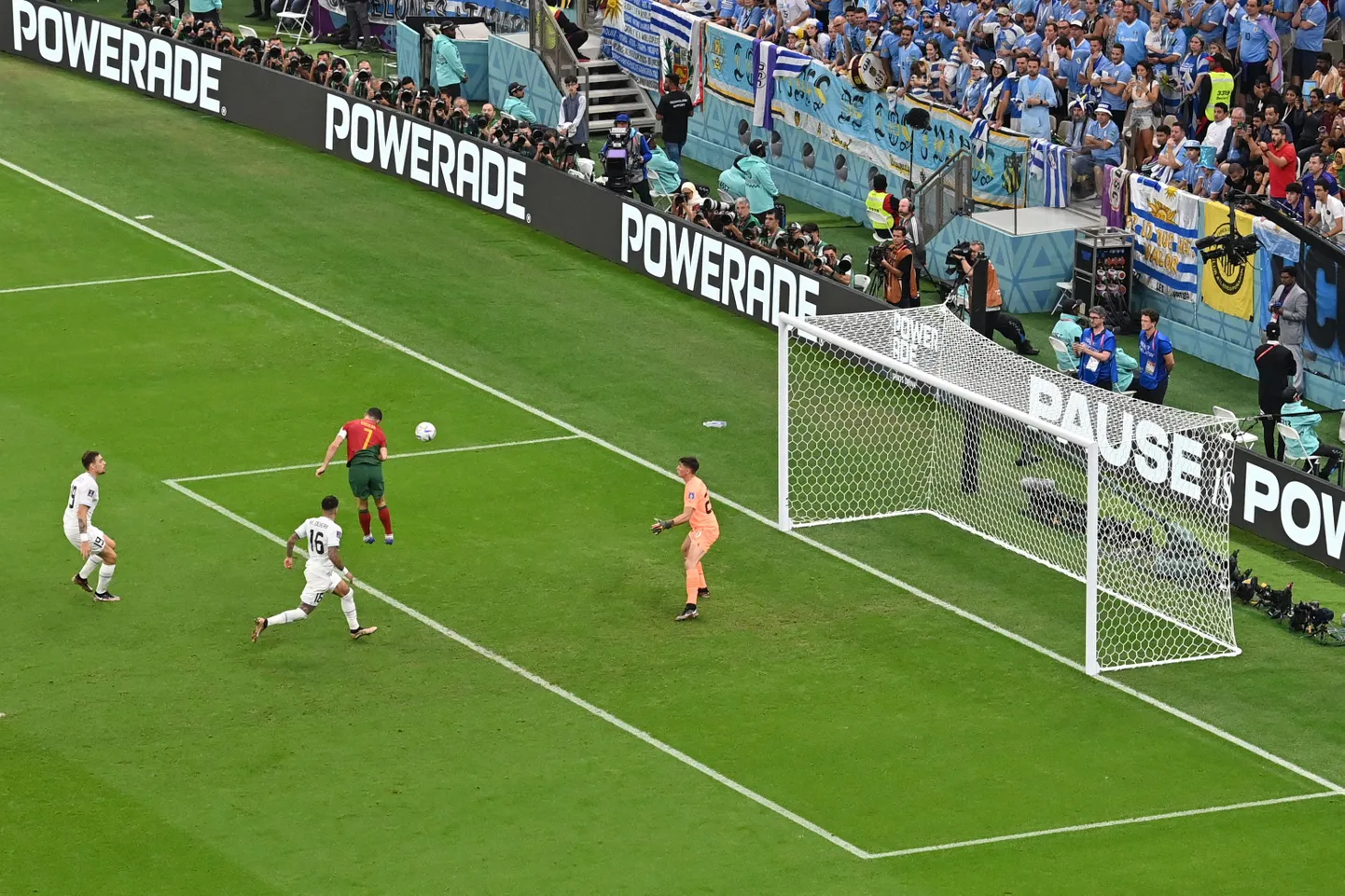 Kas Cristiano Ronaldo puutus palli? Tõenäoliselt mitte!