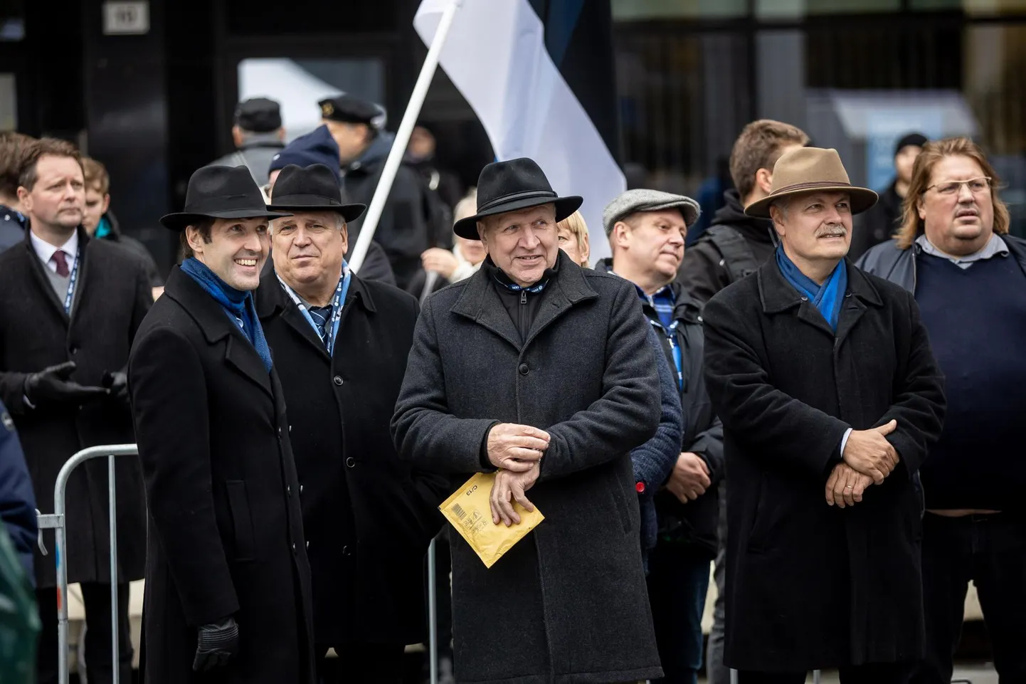 Esireas vasakult Martin Helme, Mart Järvik, Mart Helme, Henn Põlluaas.