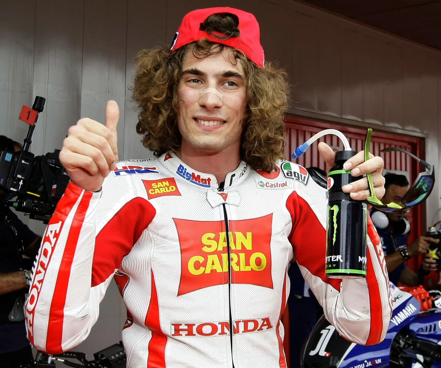 Marco Simoncelli hukkus traagiliselt Malaisia ringrajal.