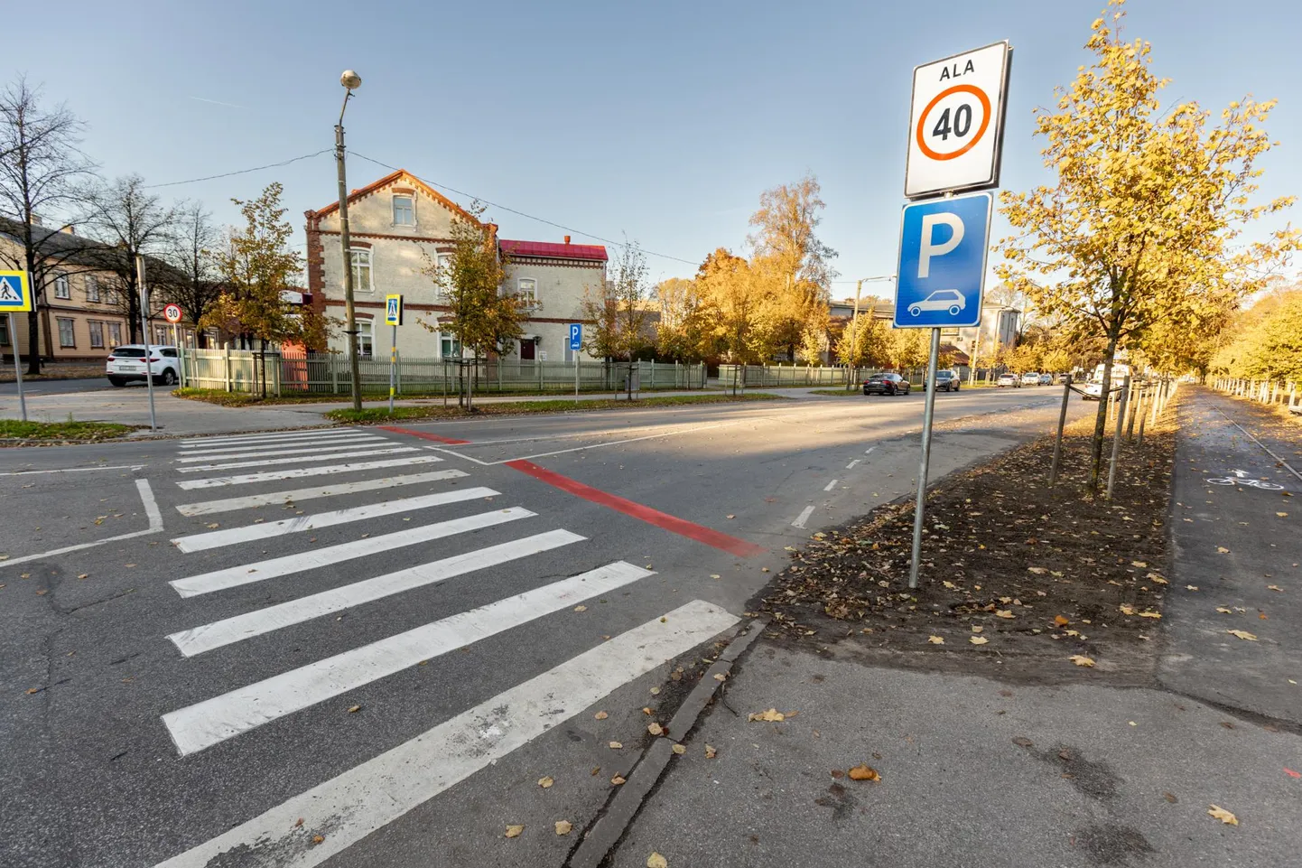 Pärnu uuele sillale viivatel tänavatel kehtib kiiruspiirang 40 kilomeetrit tunnis, iseasi kas juhid sellest ka kinni peavad.