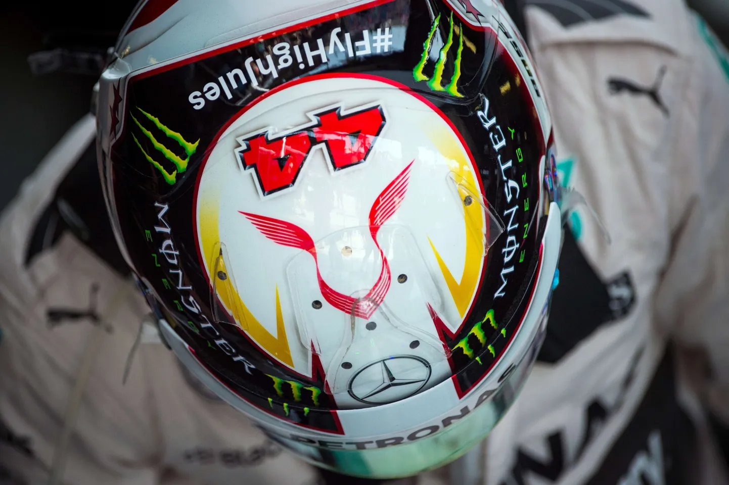 Lewis Hamiltoni kiiver.