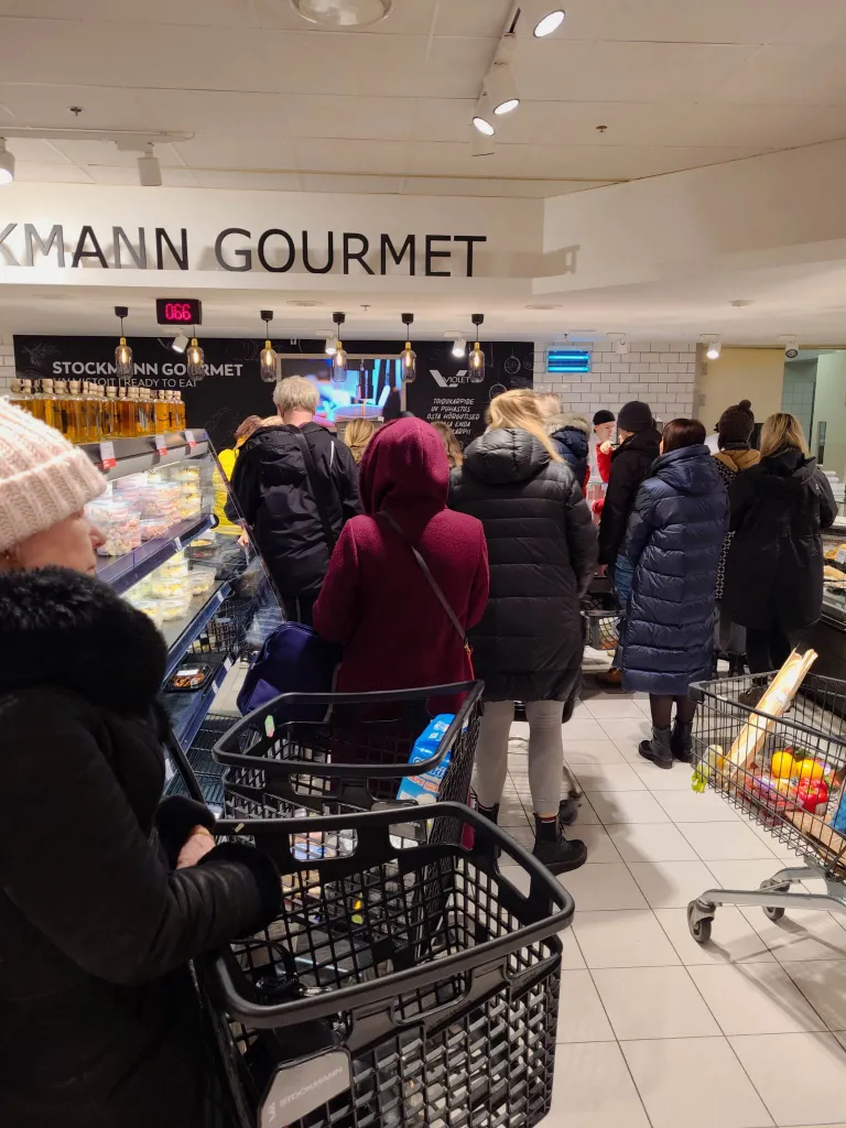 Продуктовый отдел в «Стокманне» 31 декабря в 9.30 утра