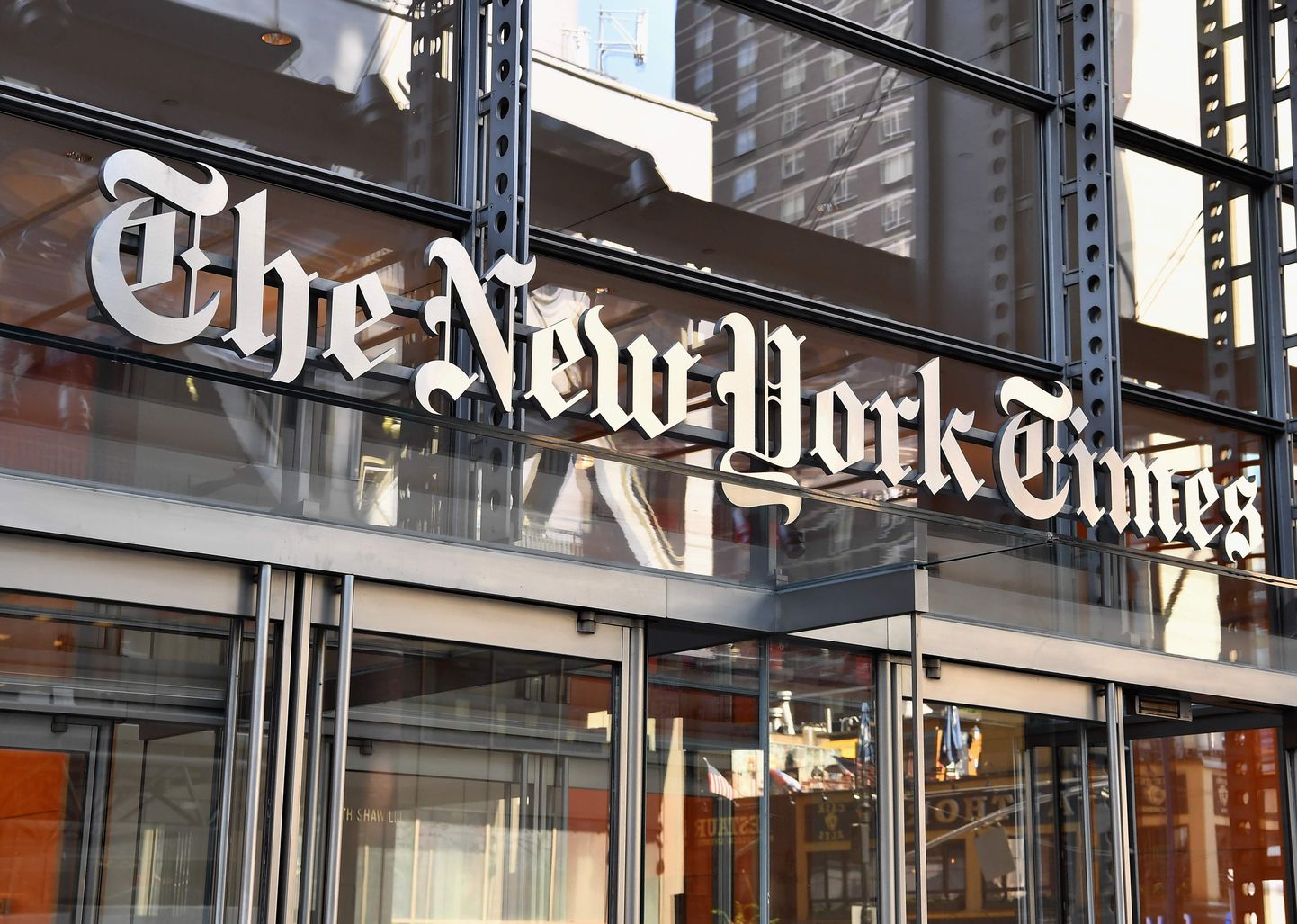 Logo New York Timesi hoonel.