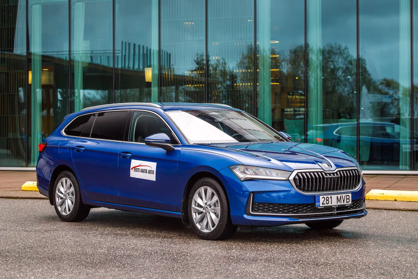 Eesti aasta auto 2025 tiitliomanik Škoda Superb.