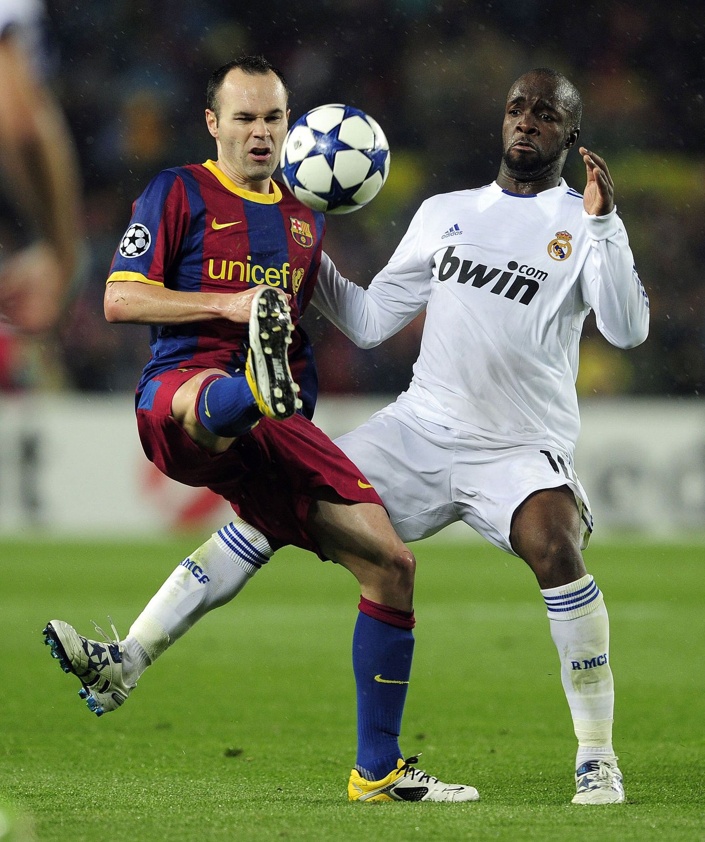 Lassana Diarra (paremal) võib suvel Madridi Realist lahkuda.
