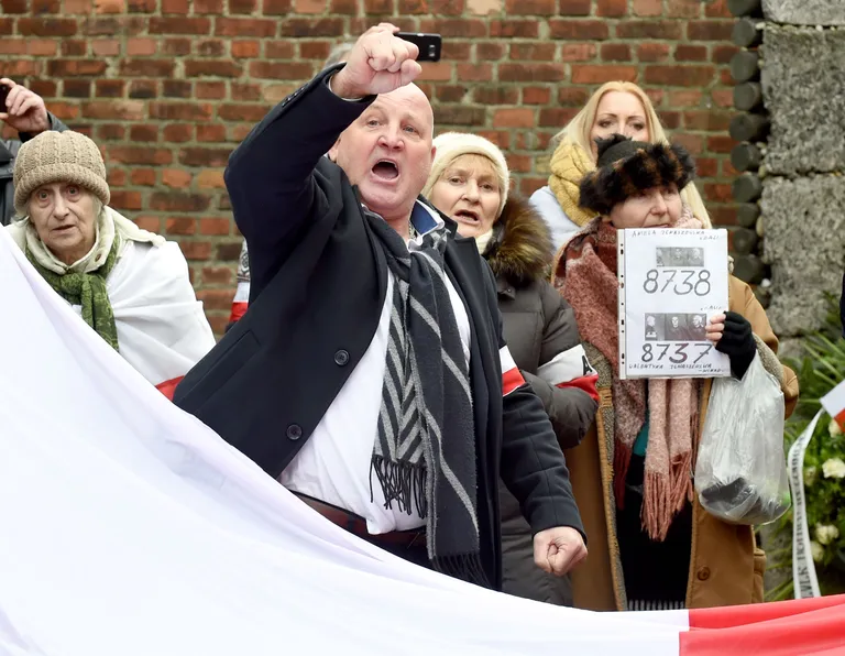 Poola marurahvuslaste marssi juhtinud paremäärmuslane Piotr Rybak, keda on varem süüdistatud juudivihas.