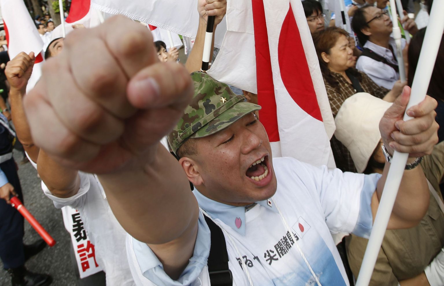 Jaapani meeleavaldaja aastal 2012. Pinged Hiinaga olid siis haripunktis.