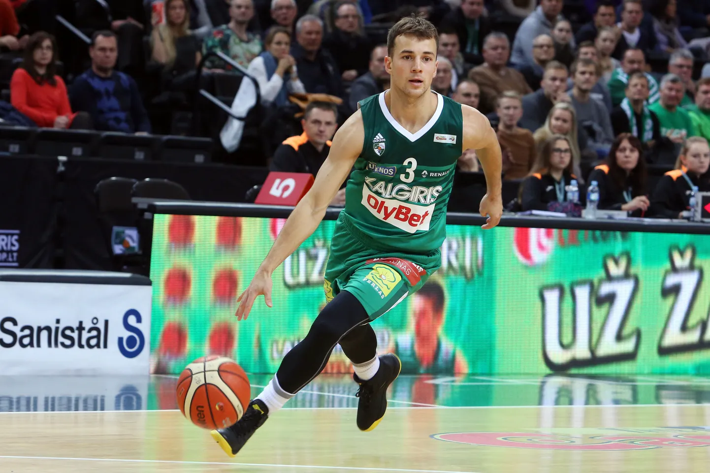 Elu mängu teinud Kevin Pangos vedas Kaunase Žalgirise Euroliigas taas võidule.