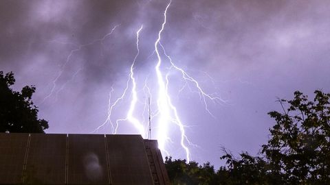 Ilmateenistus hoiatab äikese ja tugevate sajuhoogude eest