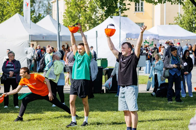 Keemikute päeva lahutamatuks osaks on ka spordivõistlused ja erinevad osavusmängud.