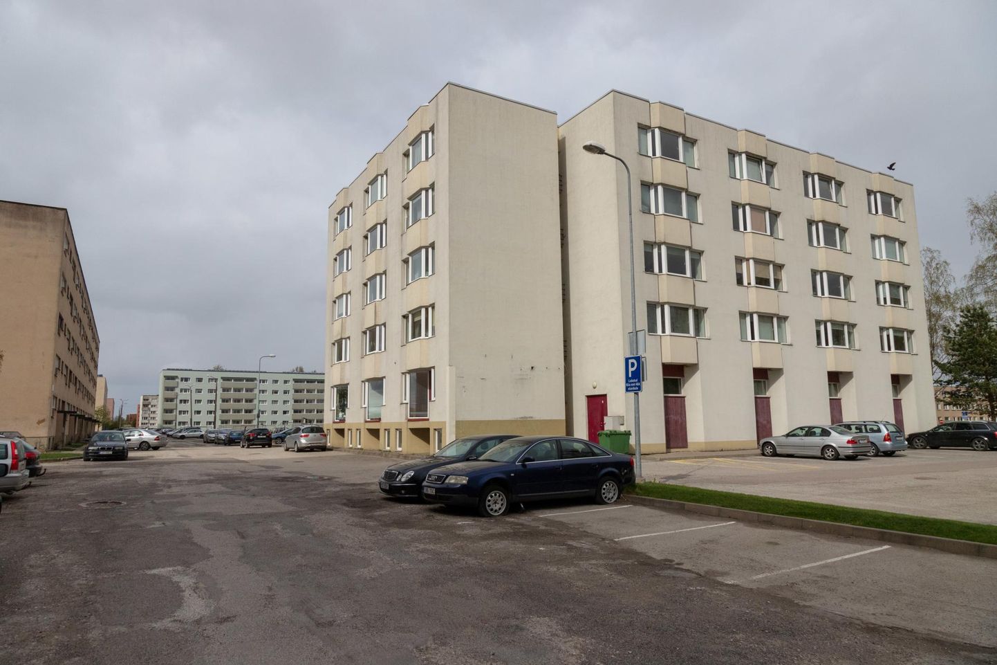 Enamik kortereid, mida linna soovib müüa, asub Riia maantee 38 majas.