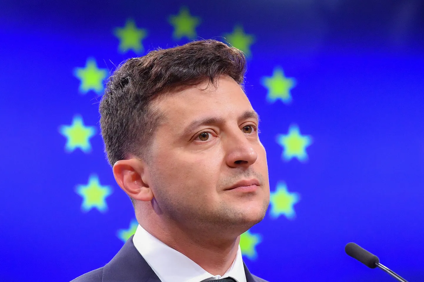 Ukraina president Volodõmõr Zelenskõi kõnelemas pressikonverentsil pärast Euroopa Ülemkogu Brüsselis 5. juunil 2019.