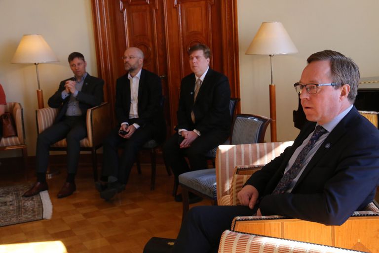 Majandusminister koos Soome-Eesti kabanduskoja esindajetaga suursaatkonnas