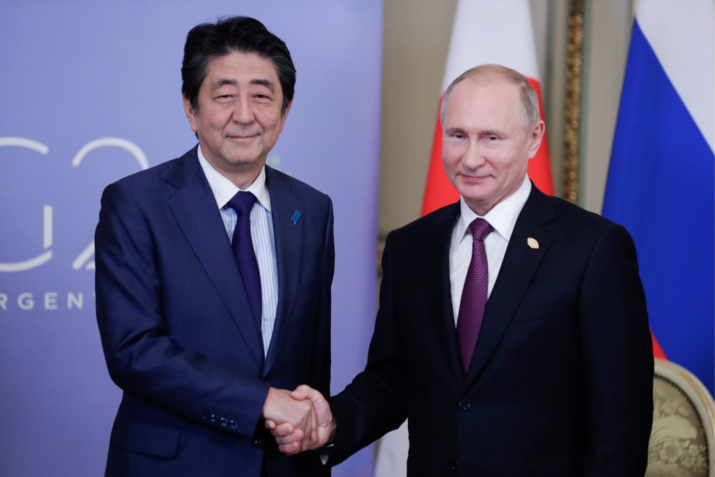 Jaapani peaminister Shinzo Abe ja Vene president Vladimir Putin G20 tippkohtumisel Buenos Aireses.