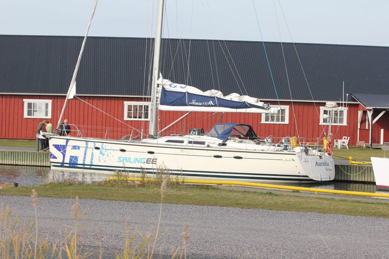 Спрыгнувшего с борта Silja Europa финна спасла команда яхты Aurelia.