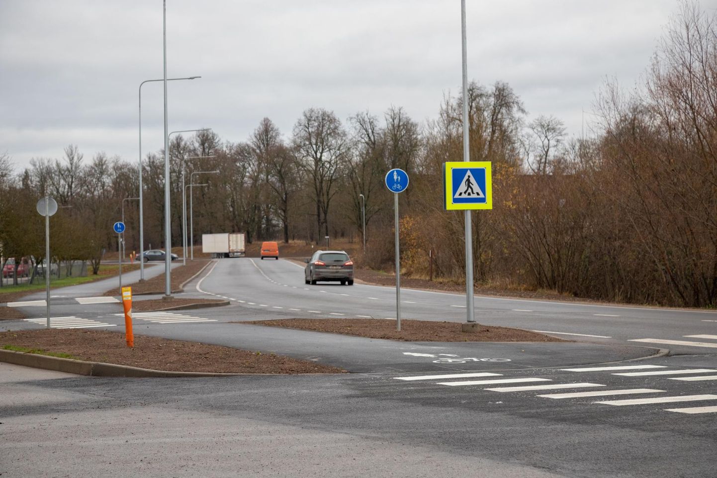 Viljandis Kantremaa tööstusalal avati täna kapitaalremondi läbinud ja uue tugitaristu saanud tänavad.