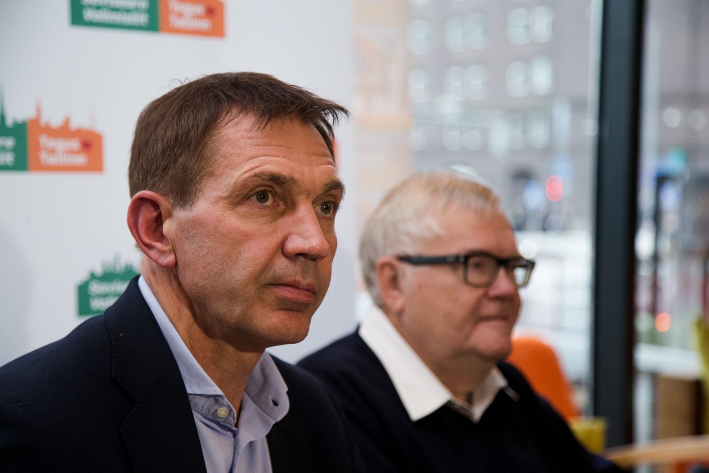 Urmas Sõõrumaale (vaskul) kuuluv Vivatex Holding sõlmis Tallinnaga koolide haldamise lepingud juba 2006. aastal.