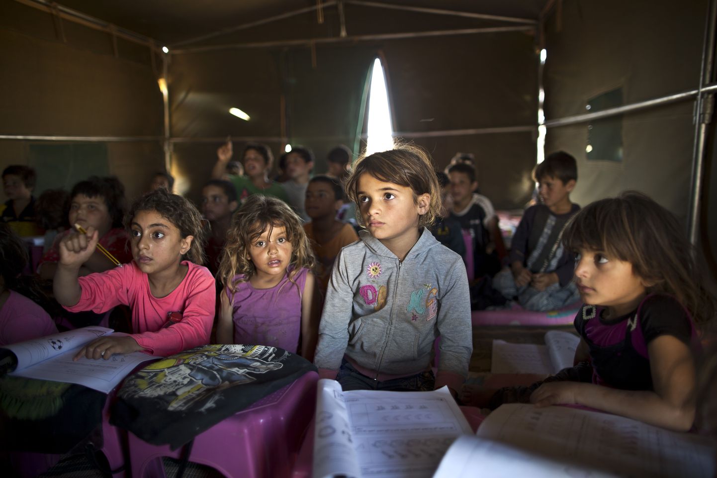 Süüria põgeniklapsed Jordaanias Mafraqi põgenikelaagris kooliks kohandatud telgis