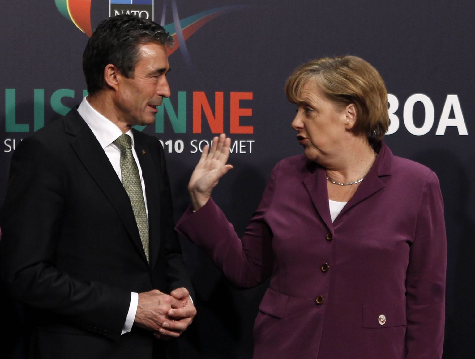 Angela Merkel ja NATO peasekretär Anders Fogh Rasmussen.