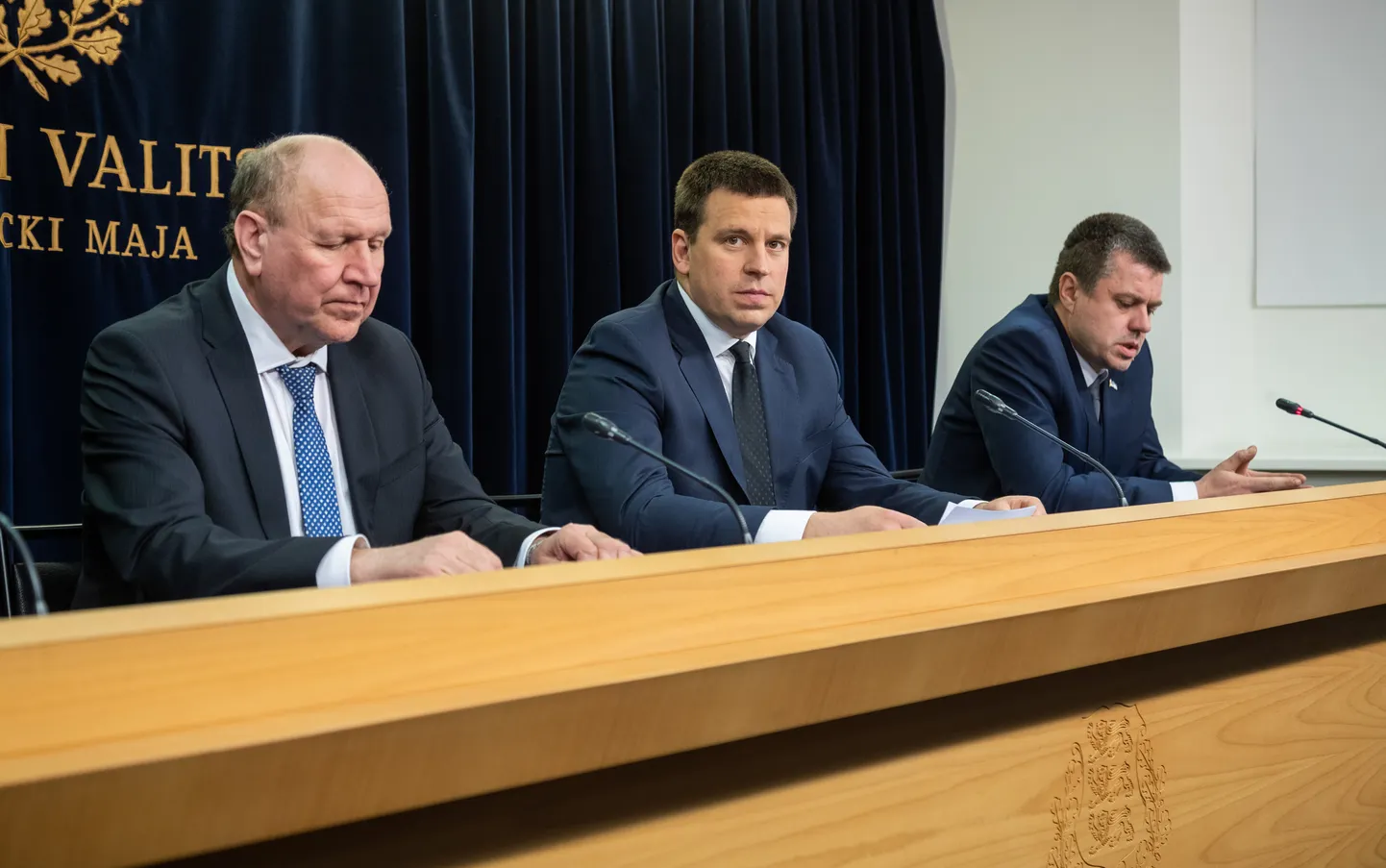 Mart Helme, Jüri Ratas and Urmas Reinsalu  at a government press conference.