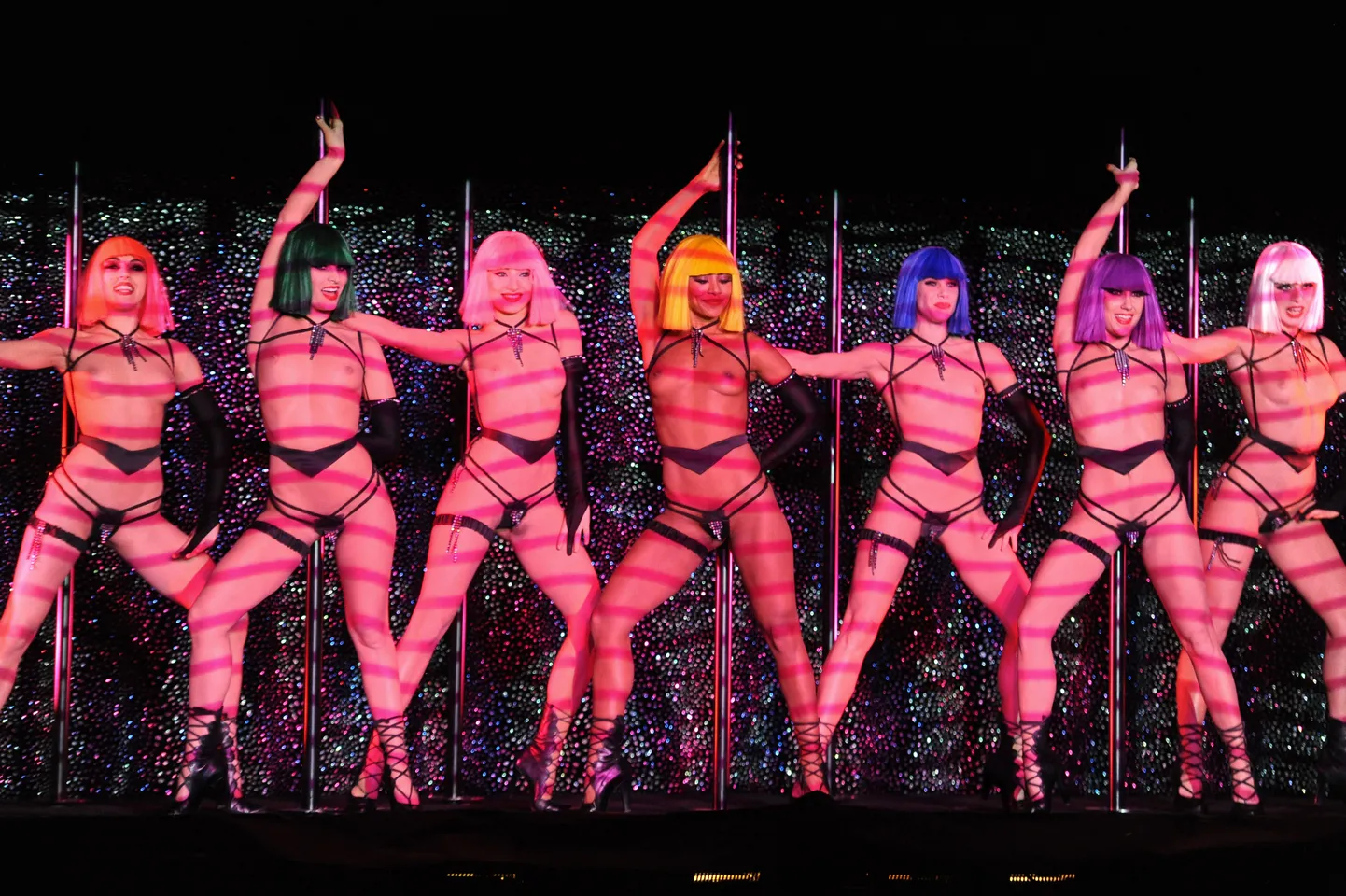 Парижское кабаре Le Crazy Horse