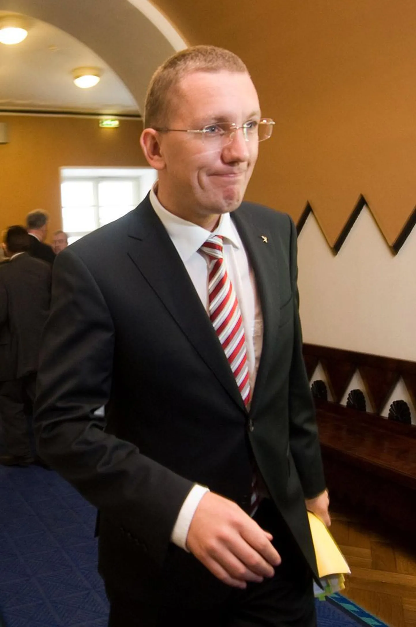 Justiitsminister Kristen Michal soovikski, et kõik palgad oleks avalikustatud.
