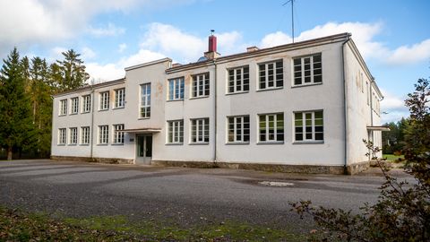 Kogukond on Kahtla koolimaja lammutamise vastu