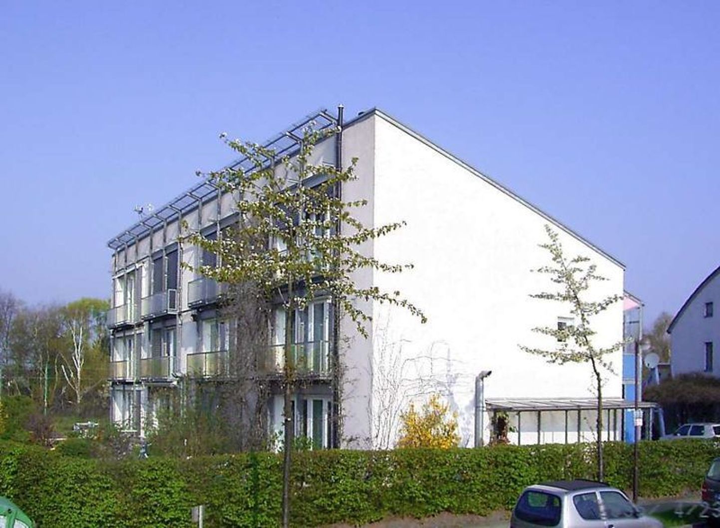 Maailma esimene passiivmaja ehitati 1990. aastal Saksamaal Darmstadtis.