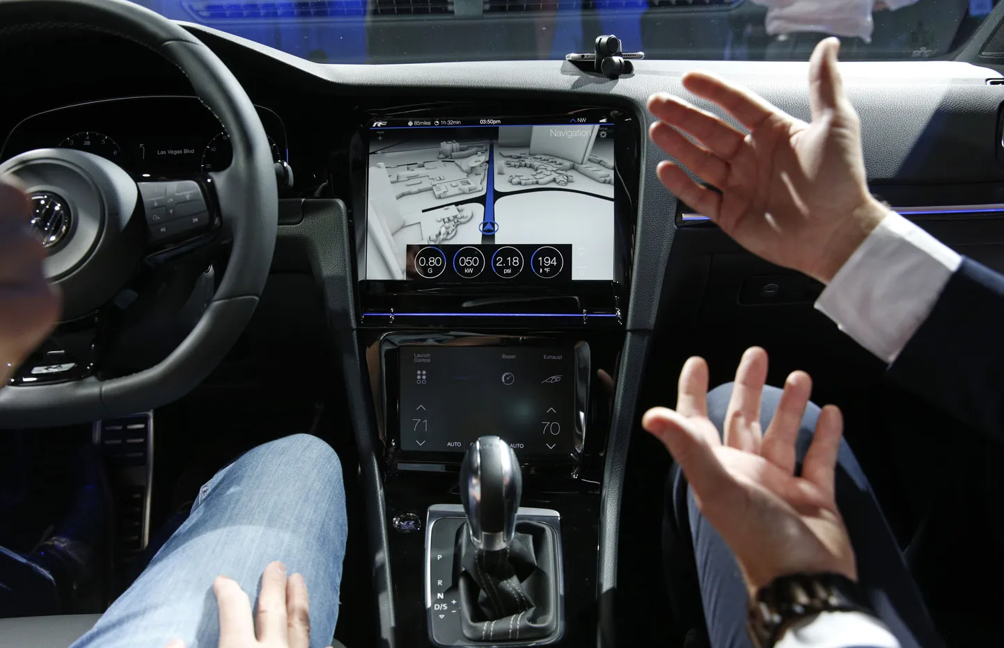 Volkswagen pole mitte ainult autotööstuse vaid kogu tööstuse teadus- ja arendustegevuse liider. Pildil Volkswageni kontseptsioonauto Golf R Touch messil CES 2015 Las Vegases.