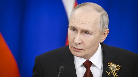 Aptauja: Putina reitings Krievijā turpina kristies