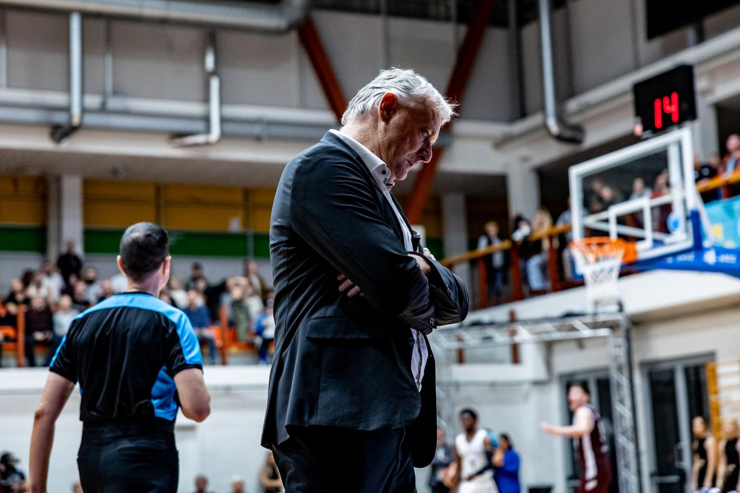 Pärnu Sadama peatreeneril Gert Kullamäel on pärast mängu teisipäeva õhtul pea kaks ööpäeva peamurdmist: kuidas alistada Kosovo meeskond?