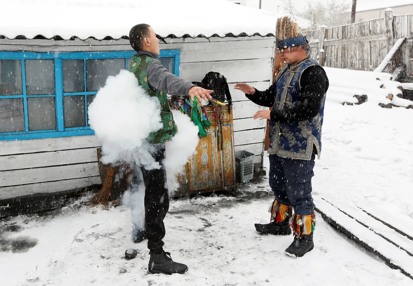 Šamaan tegutsemas Tuvas. Foto on illustratiivne.