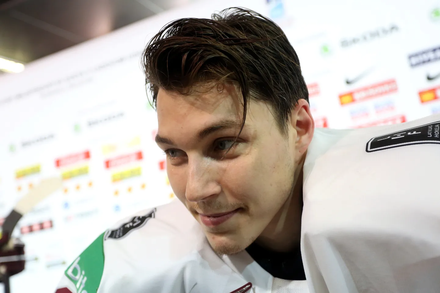 Elvis Merzļikins