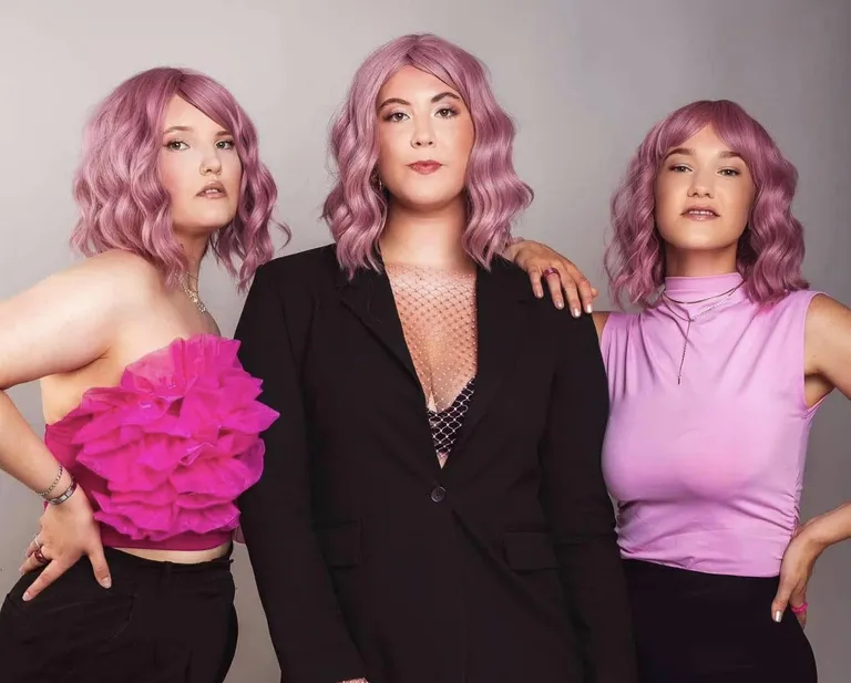Trio Pink Panthers.