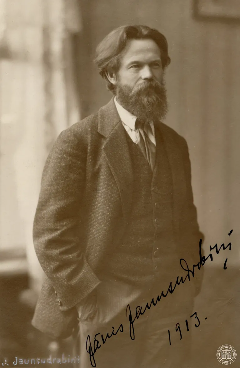 Rakstnieks, dzejnieks, dramaturgs, grāmatu ilustrators un gleznotājs Jānis Jaunsudrabiņš (1877–1962).