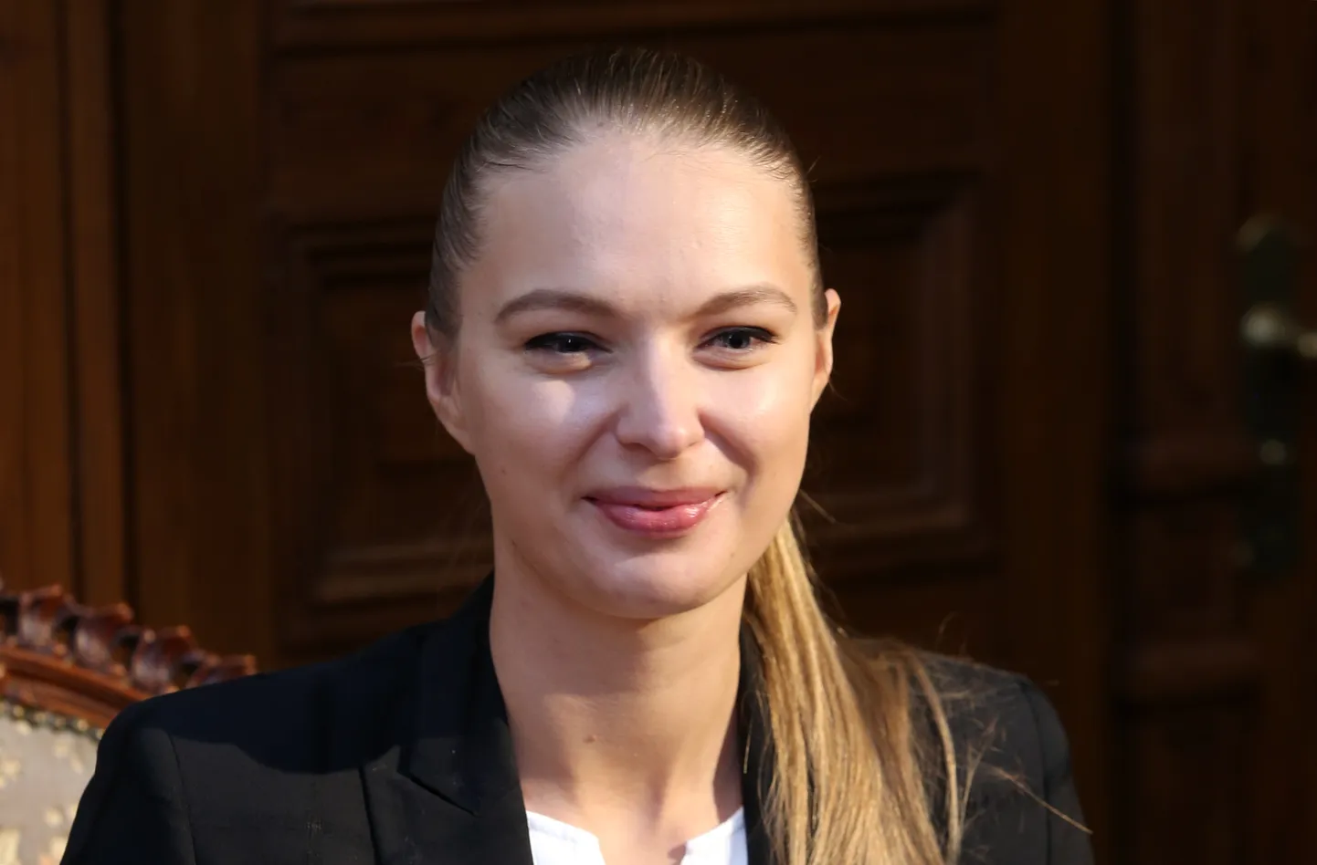 Mihaila Čehova Rīgas Krievu teātra vadītāja Dana Bjorka piedalās preses konferencē, kurā informē par izrādi "Mana skaistā lēdija" Rīgas Krievu teātrī.