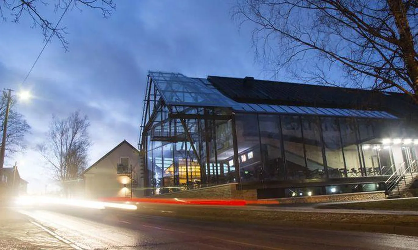 Rakvere kinomaja uksed on filmihuvilistele suletud maikuu alguseni.