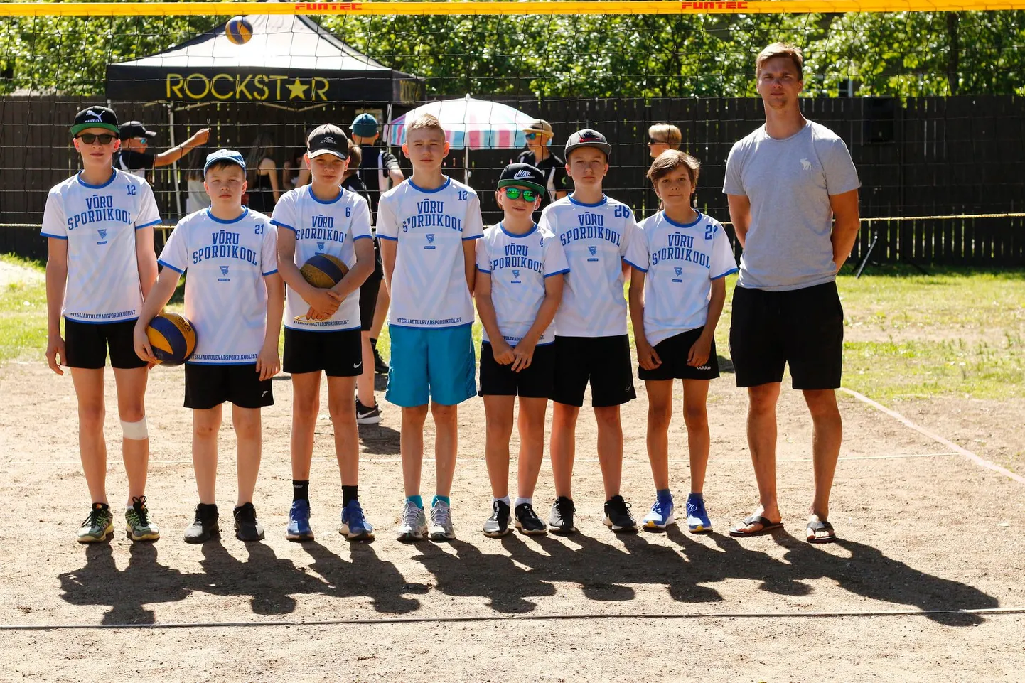 Võru spordikooli U14 poiste 2. võistkond, treener Timo Kuus.